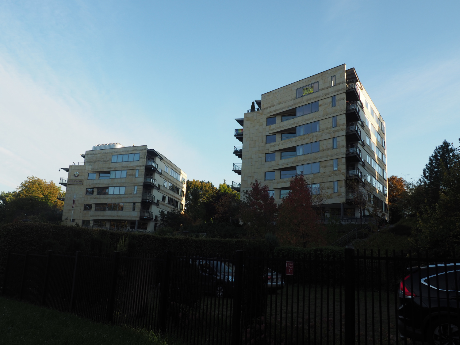 Zdjęcie architektury budynku Apartamenty Holland Park